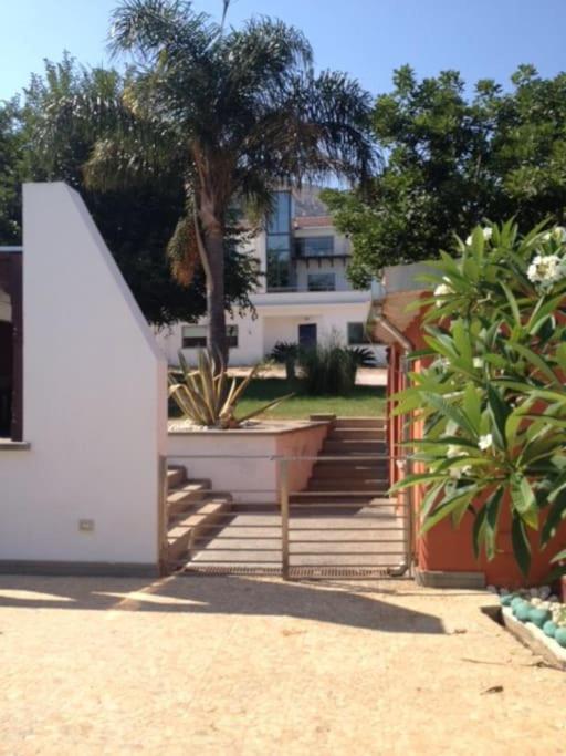 Villa Elloise Palermo Luaran gambar